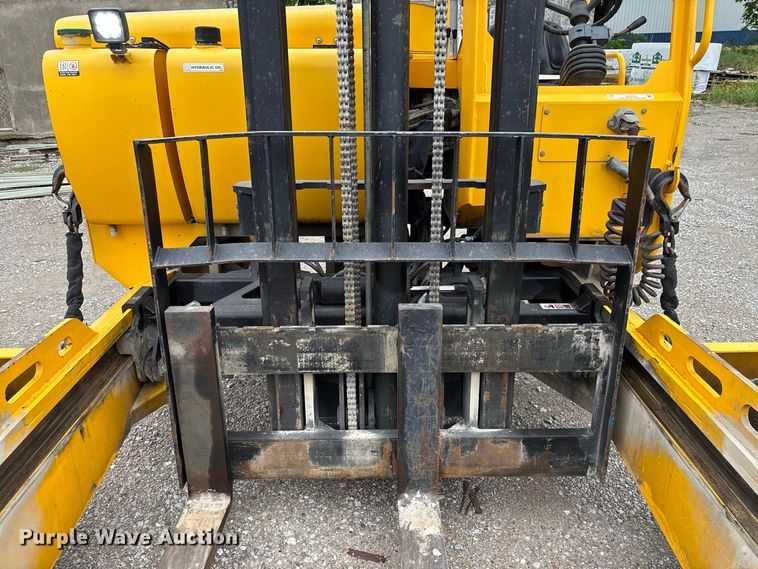 image for item DZ4532 Sellick STM-55K4 forklift