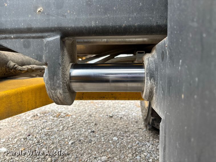 image for item DZ4532 Sellick STM-55K4 forklift