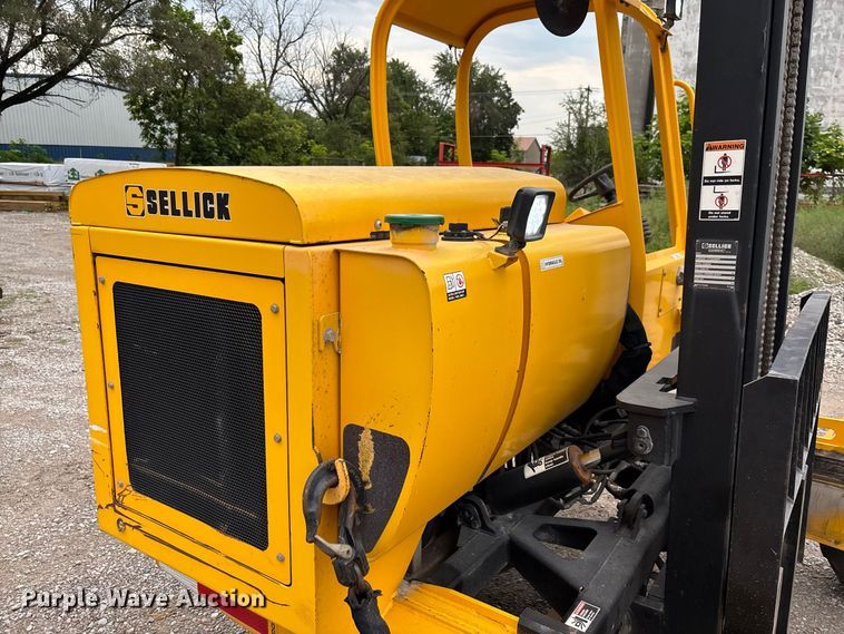 image for item DZ4532 Sellick STM-55K4 forklift