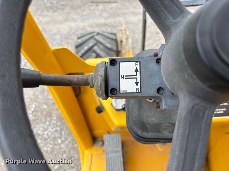 image for item DZ4532 Sellick STM-55K4 forklift
