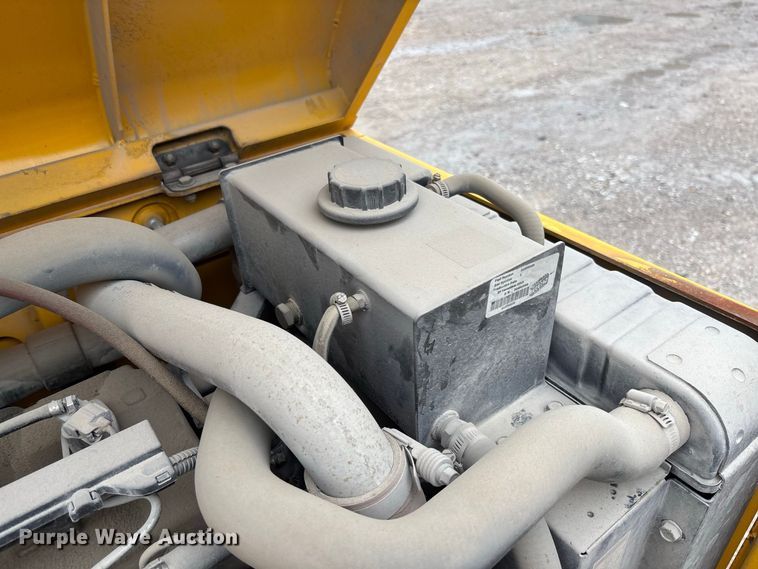 image for item DZ4532 Sellick STM-55K4 forklift