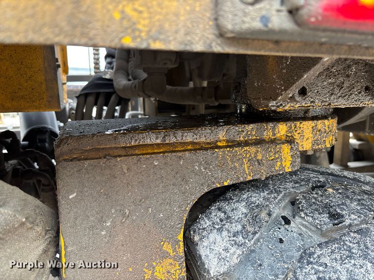 image for item DZ4532 Sellick STM-55K4 forklift