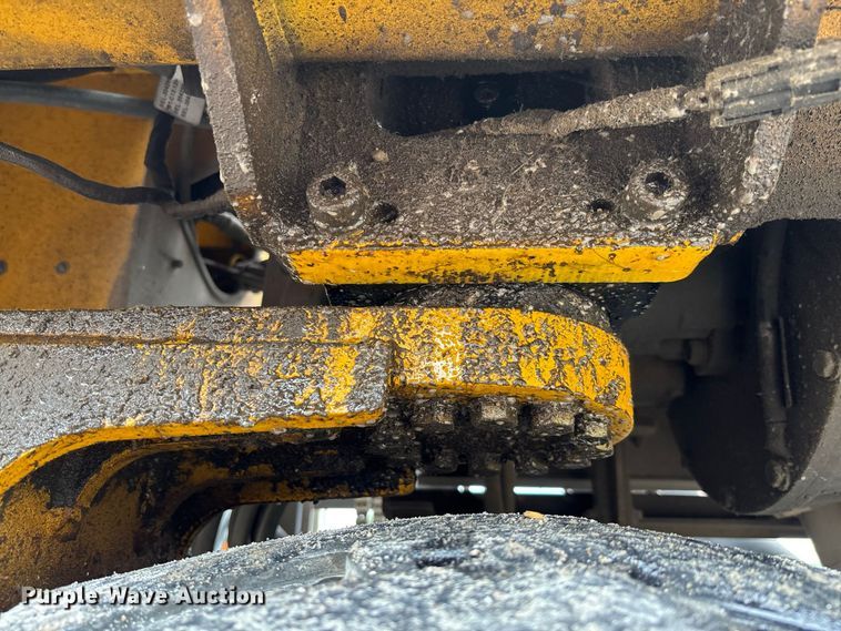 image for item DZ4532 Sellick STM-55K4 forklift