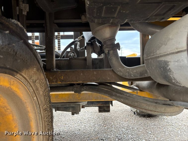 image for item DZ4532 Sellick STM-55K4 forklift