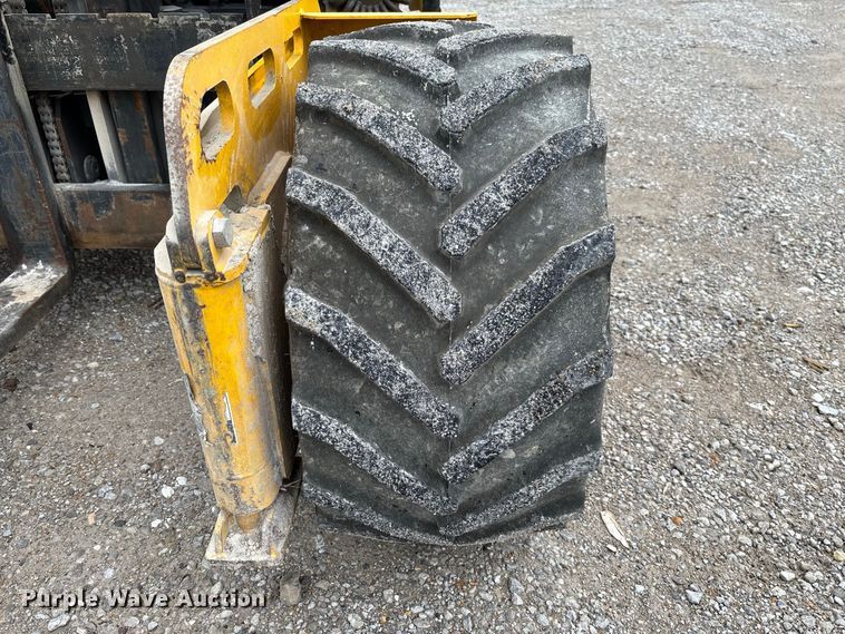 image for item DZ4532 Sellick STM-55K4 forklift