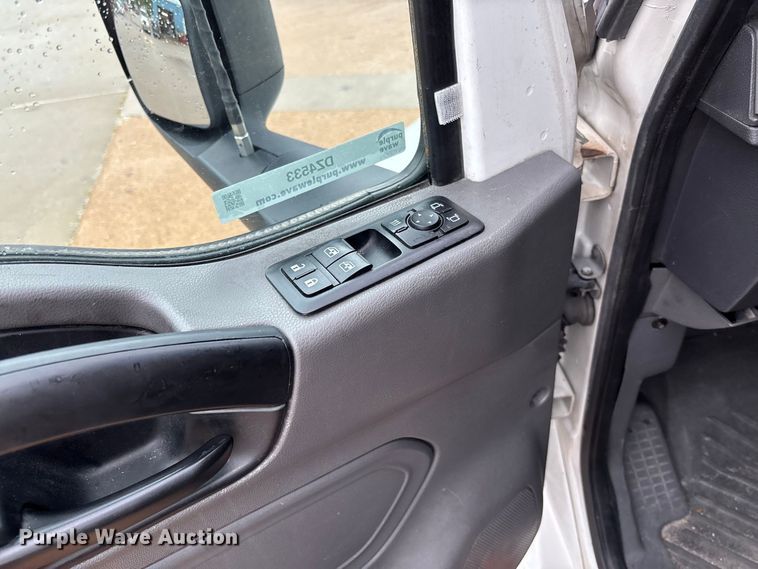 image for item DZ4533 2018 International LT625 semi truck