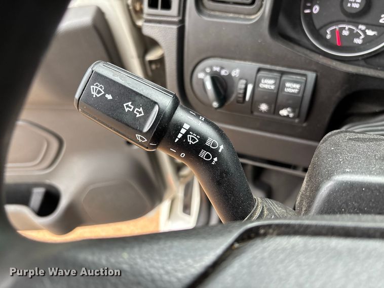 image for item DZ4533 2018 International LT625 semi truck