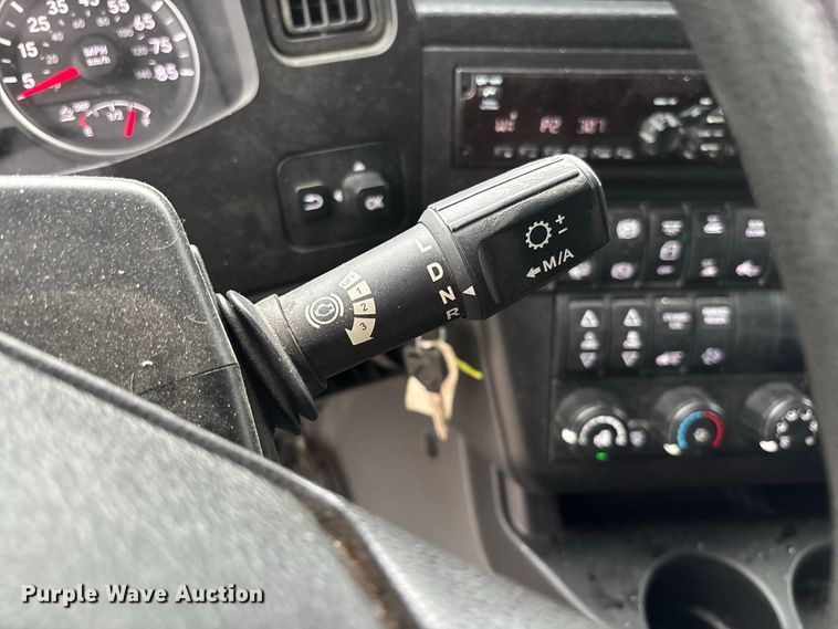 image for item DZ4533 2018 International LT625 semi truck