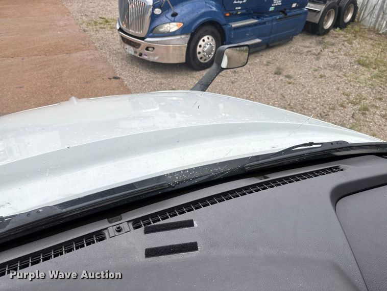 image for item DZ4533 2018 International LT625 semi truck
