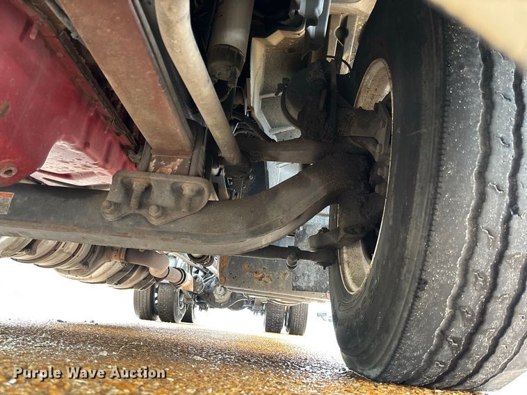 image for item DZ4533 2018 International LT625 semi truck