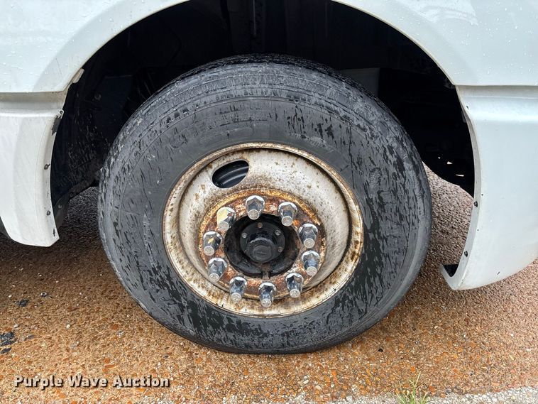 image for item DZ4533 2018 International LT625 semi truck