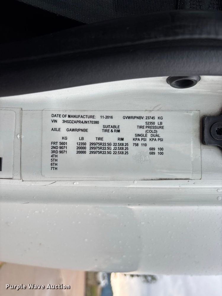 image for item DZ4533 2018 International LT625 semi truck