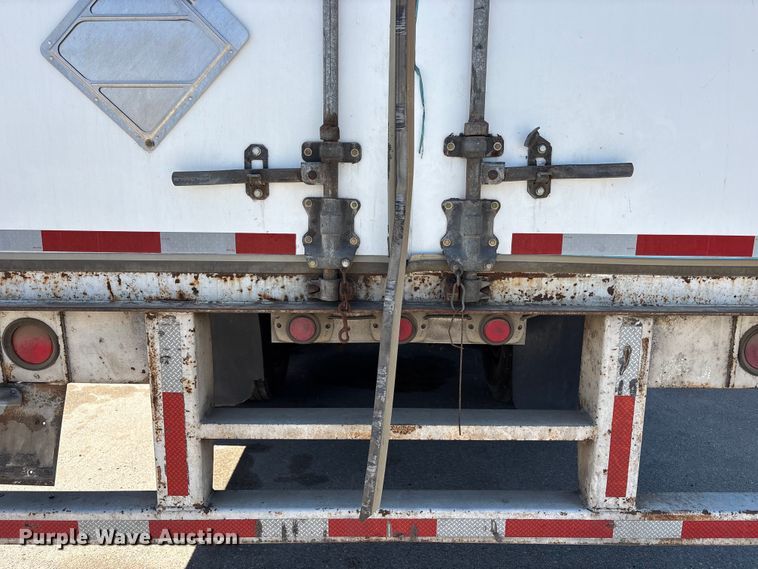 image for item EA0010 1995 Trailmobile dry van trailer