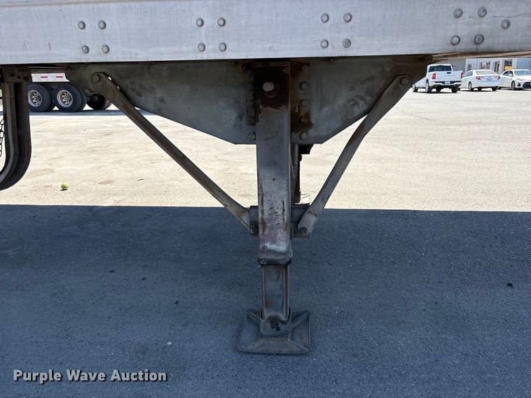 image for item EA0010 1995 Trailmobile dry van trailer