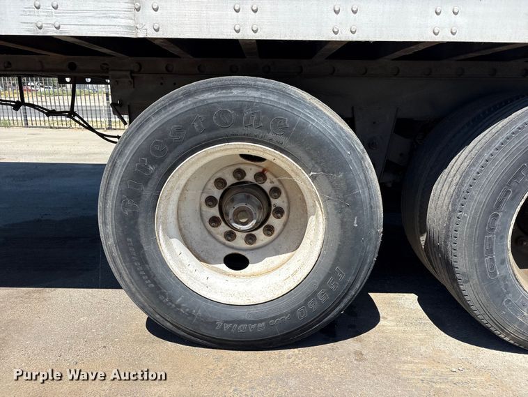image for item EA0010 1995 Trailmobile dry van trailer