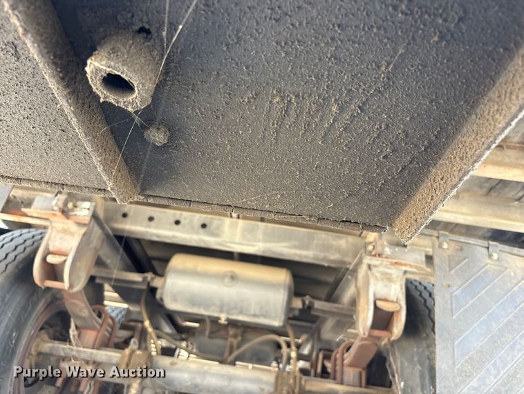 image for item EA0011 1996 Trailmobile dry van trailer