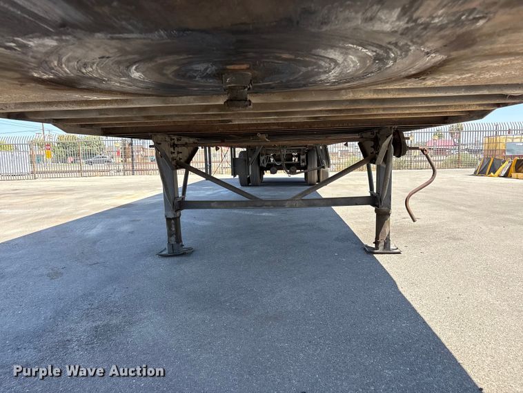 image for item EA0011 1996 Trailmobile dry van trailer