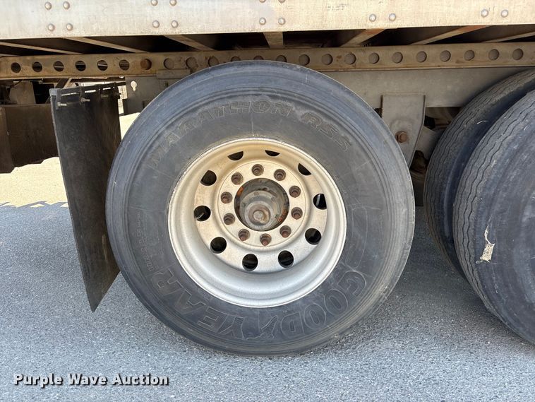 image for item EA0011 1996 Trailmobile dry van trailer