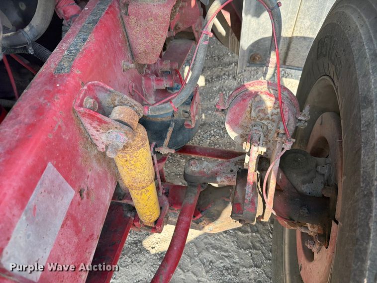 image for item EA0382 2005 Mack Vision CXN613 semi truck