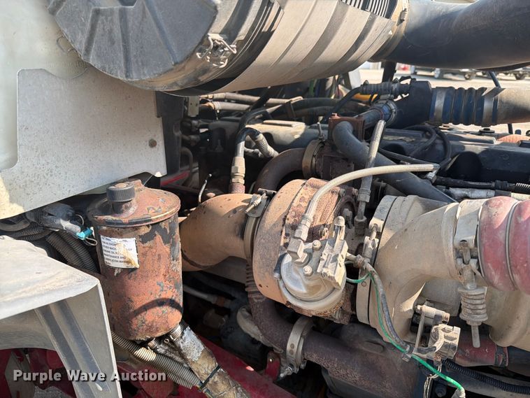 image for item EA0382 2005 Mack Vision CXN613 semi truck