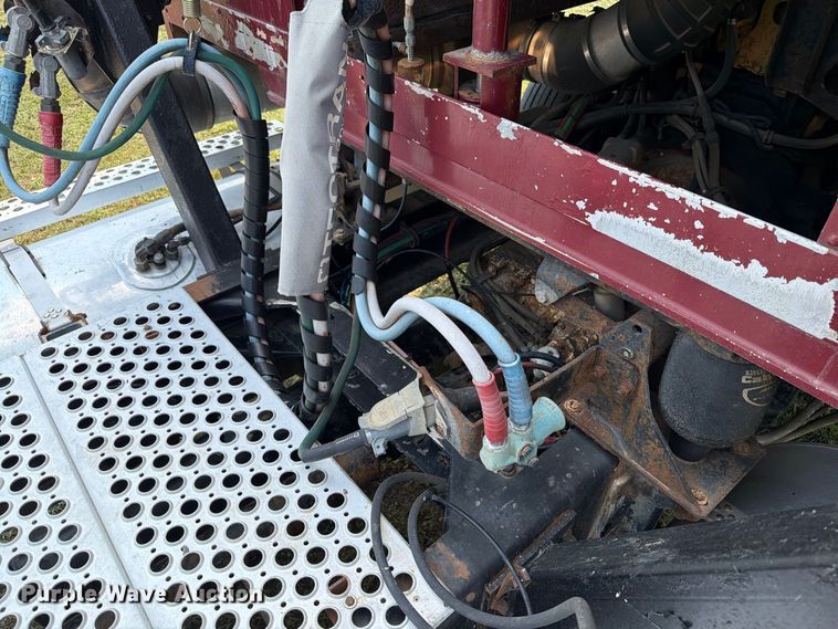 image for item EA0431 1990 Kenworth K 100E semi truck