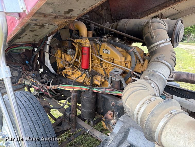 image for item EA0431 1990 Kenworth K 100E semi truck