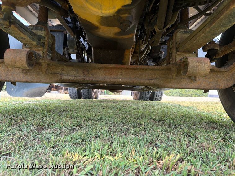 image for item EA0431 1990 Kenworth K 100E semi truck