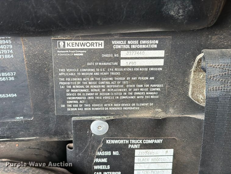 image for item EA0431 1990 Kenworth K 100E semi truck