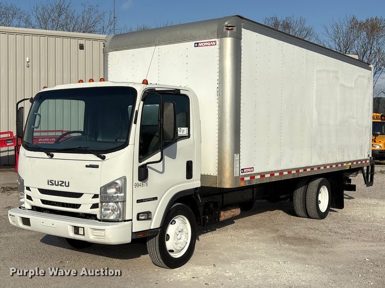 2019 Isuzu NPR box truck