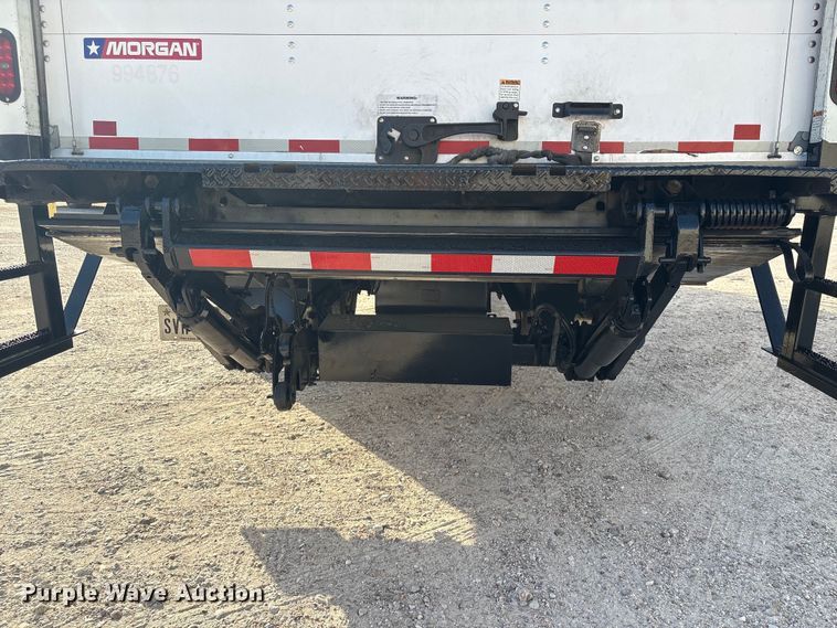 image for item EA7224 2019 Isuzu NPR box truck