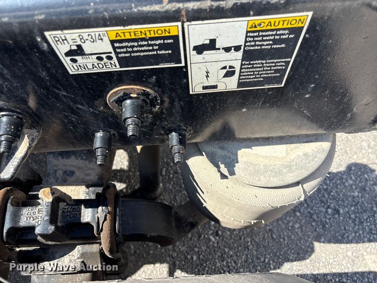 image for item EF1309 2015 Peterbilt 579 semi truck