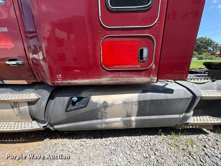 image for item EF1311 2015 Kenworth T680 seed tender trailer
