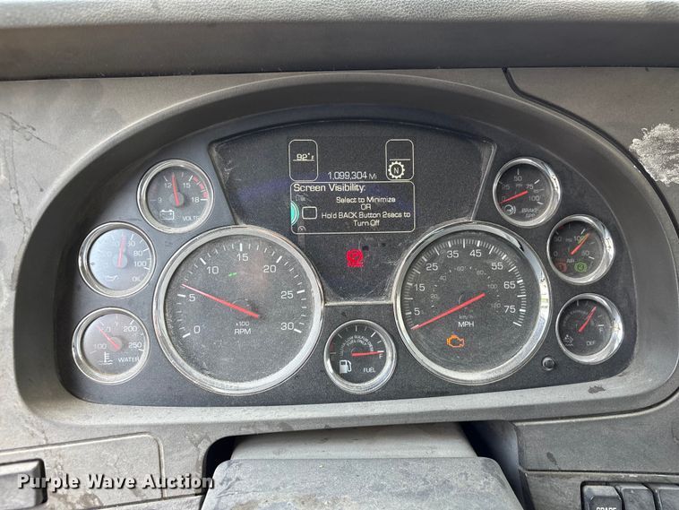 image for item EF1311 2015 Kenworth T680 seed tender trailer