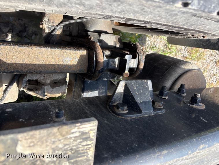 image for item EF1311 2015 Kenworth T680 seed tender trailer