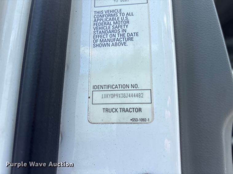 image for item EF1312 2016 Kenworth T680 semi truck