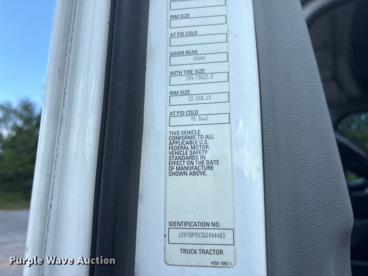image for item EF1312 2016 Kenworth T680 semi truck