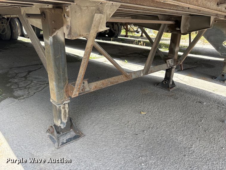 image for item EF1313 2000 Dorsey Trailers dry van trailer