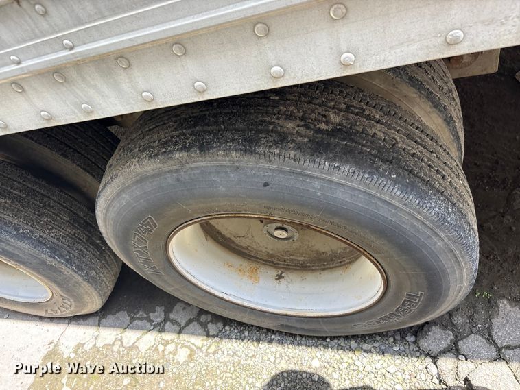image for item EF1313 2000 Dorsey Trailers dry van trailer
