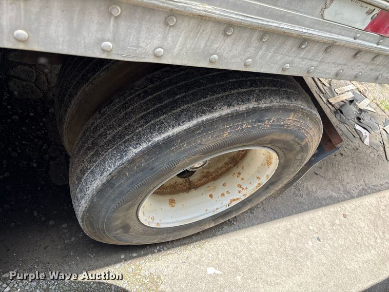 image for item EF1313 2000 Dorsey Trailers dry van trailer