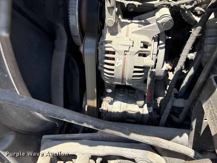 image for item EF1317 2017 Peterbilt 579 semi truck