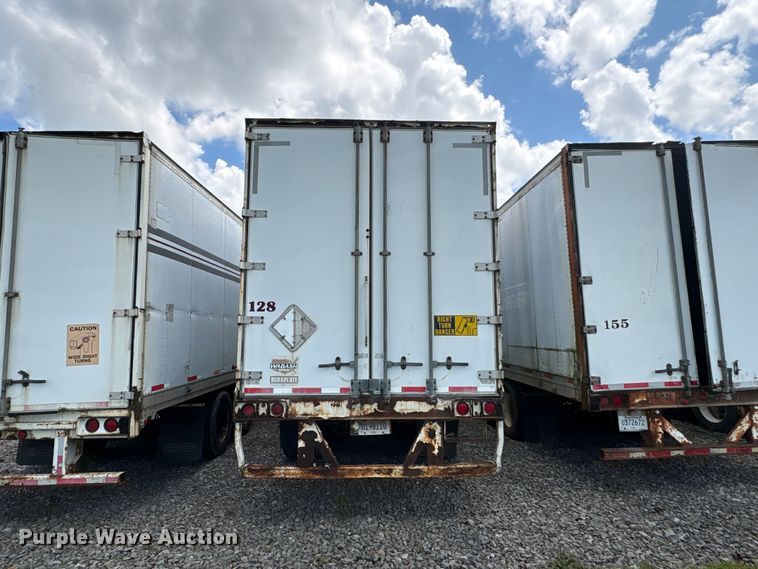 image for item EF1318 1999 Trailer Mobile dry van trailer