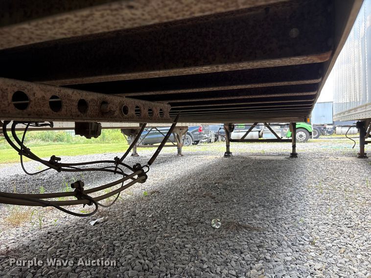 image for item EF1318 1999 Trailer Mobile dry van trailer