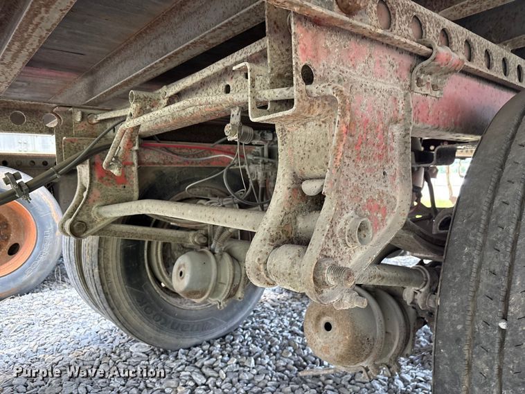 image for item EF1318 1999 Trailer Mobile dry van trailer