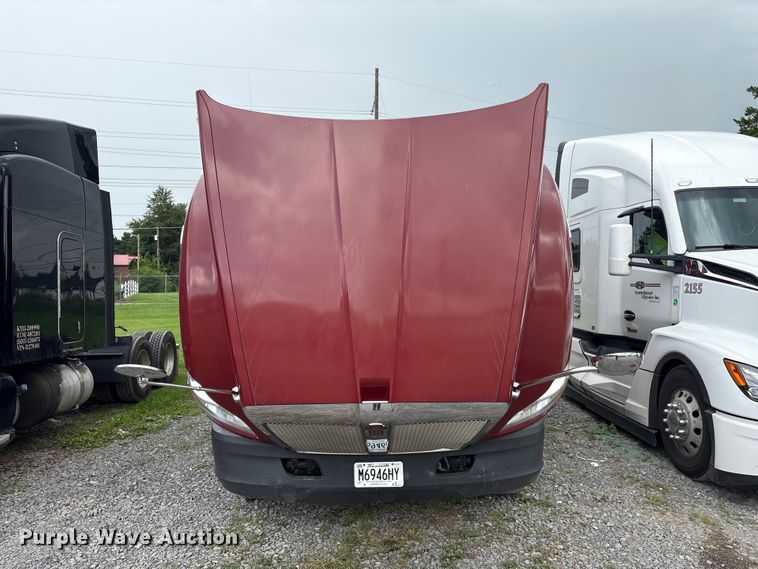 image for item EF1319 2015 Kenworth T680 semi truck