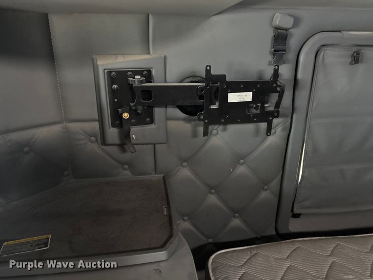 image for item EF1319 2015 Kenworth T680 semi truck