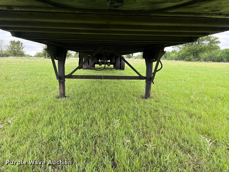 image for item EG9019 2013 Stoughton ZGPVW-535T-S-C-AR dry van trailer