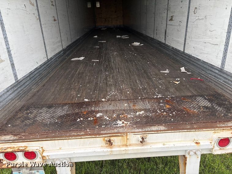 image for item EG9019 2013 Stoughton ZGPVW-535T-S-C-AR dry van trailer