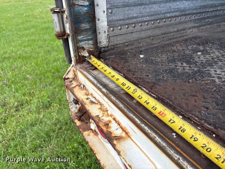 image for item EG9019 2013 Stoughton ZGPVW-535T-S-C-AR dry van trailer