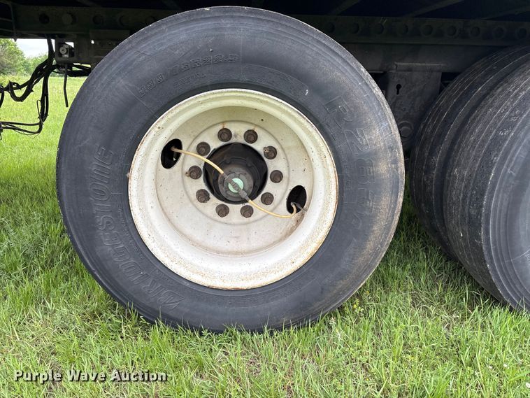 image for item EG9019 2013 Stoughton ZGPVW-535T-S-C-AR dry van trailer