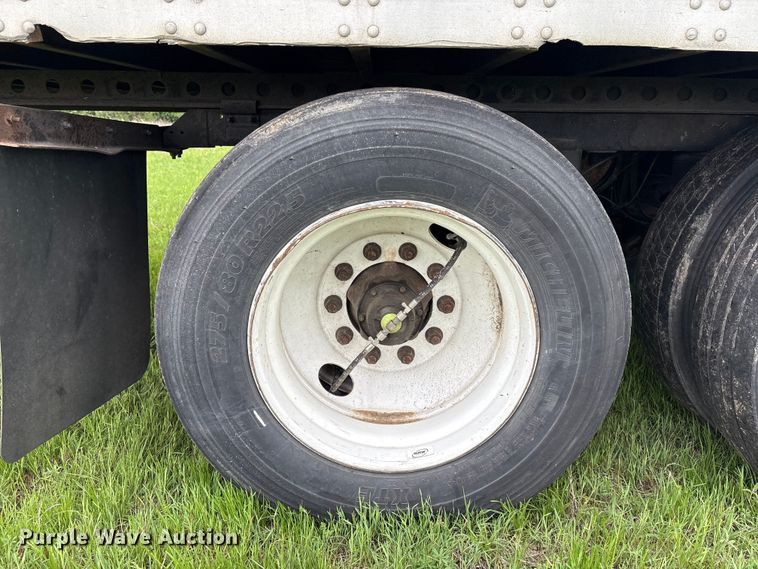 image for item EG9019 2013 Stoughton ZGPVW-535T-S-C-AR dry van trailer